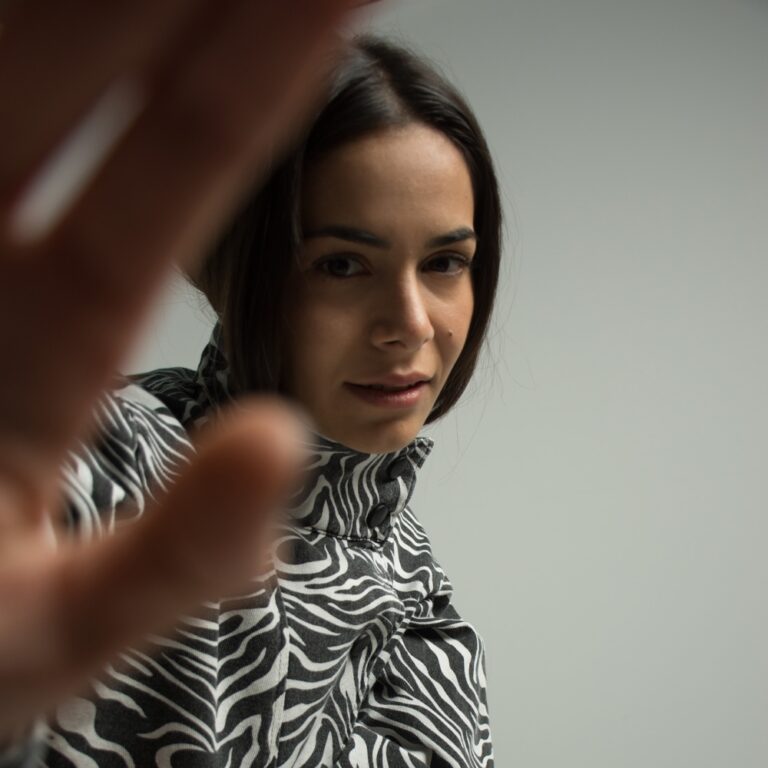 Lire la suite à propos de l’article La productrice argentine, Mai Iachetti, signe la 11e sortie sur Handpicked avec un EP de trois titres, <em>Dance My Beat</em>, incluant un remix d’Enzo Leep