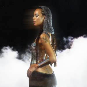 Lire la suite à propos de l’article La productrice londonienne, Emerald, lance son label Precious Stone et dévoile « Obsession », premier single et extrait de son prochain EP <em>Limerence</em>