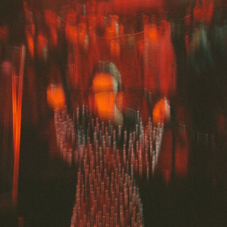 Lire la suite à propos de l’article Francesca Lombardo sort un nouveau single évocateur nommé « Inside Out », via Echolette