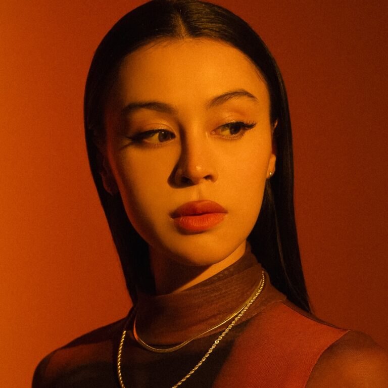 Lire la suite à propos de l’article SHIMA dévoile son premier album imaginatif, <em>Welcome To SHIMAJIMA</em>, via Young Art Records