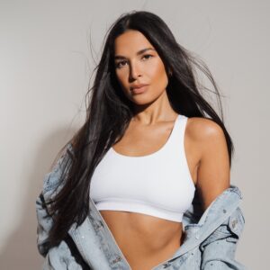 Lire la suite à propos de l’article Merissa Mahilaa s&rsquo;associe à J. Wheel pour un single tech house explosif, « Slushy », via Motel Calypso Records