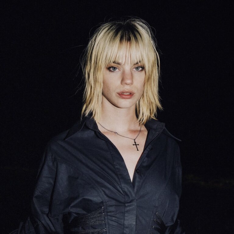 Lire la suite à propos de l’article La productrice néerlandaise Estella Boersma fait ses débuts sur CLR avec l’EP <em>Seeker</em>